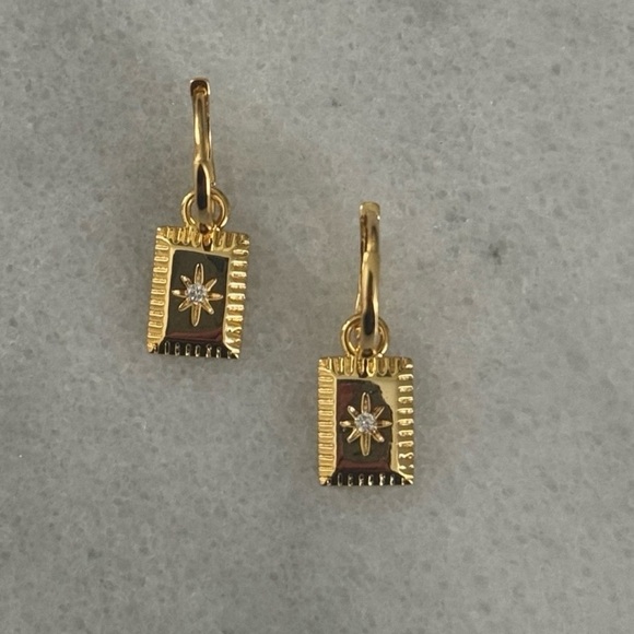 Modest Lu Jewelry - Gold Square Star Burst Crystal Pendant Huggie Hoop Dangle Earrings 

Brand New